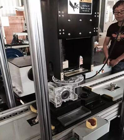 worm gear assembly line